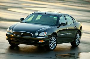 Buick LaCrosse 2005 года